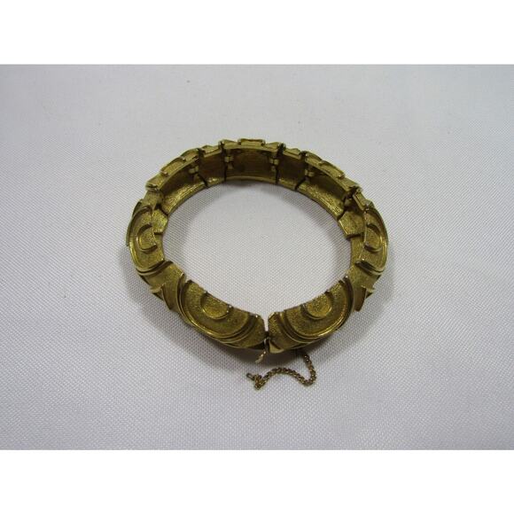 Gold Tone Texture Link Bracelet Oval Half Moon Chain Boho Cottagecore - Picture 1 of 5